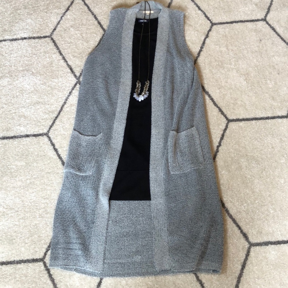 Mystree Silver Fox Sweater Vest - Picture 1 of 8